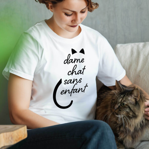 Dame Chat Sans Enfant T-Shirt